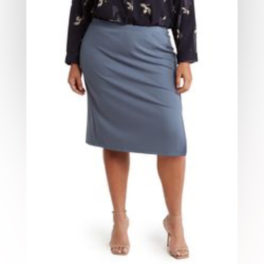 NWT T TAHARI Slit Front Classic Skirt LT BLUE Available in BLUSH $78 1X BUNDLE